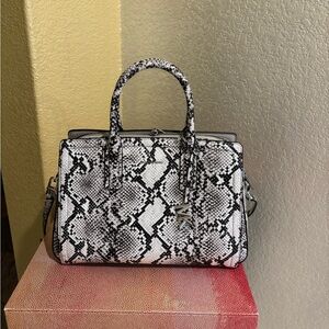 Stylish Snake Print Handbag